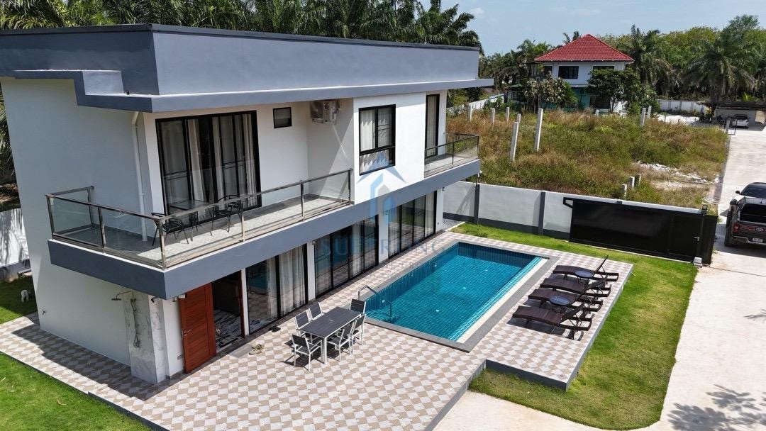 Dragon Pool Villa